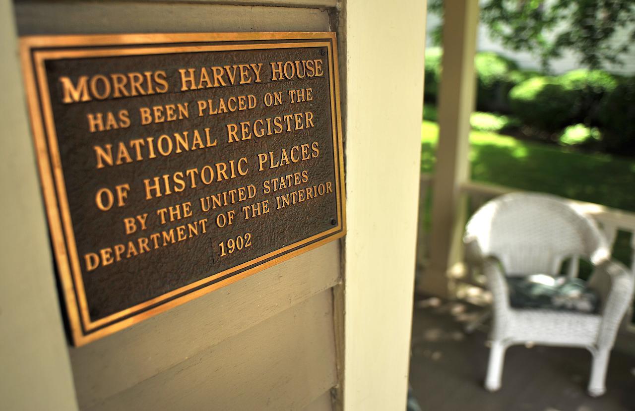 The Historic Morris Harvey House Bed and Breakfast Fayetteville Δωμάτιο φωτογραφία