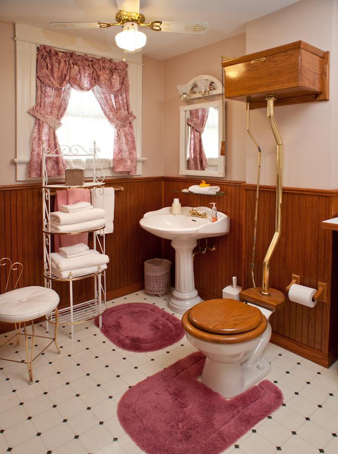 The Historic Morris Harvey House Bed and Breakfast Fayetteville Δωμάτιο φωτογραφία